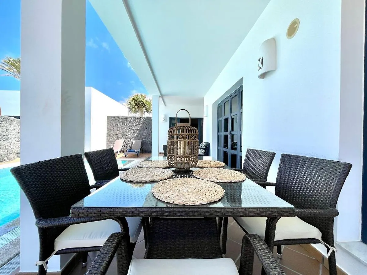 Villas Mamma Mia Pool Heat Private & Jacuzzi Playa Blanca  0*, Playa Blanca (Lanzarote)