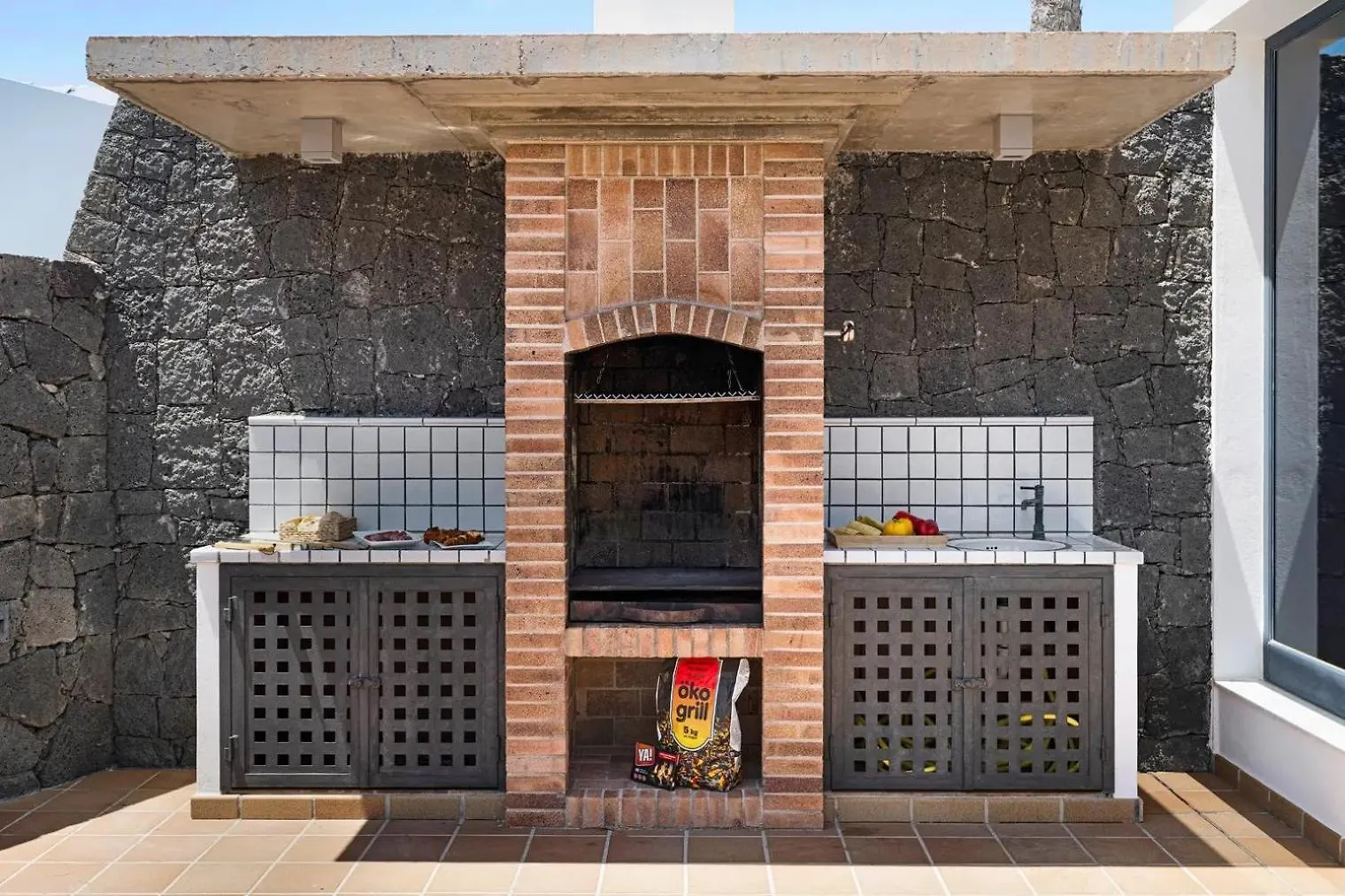 Villas Mamma Mia Pool Heat Private & Jacuzzi Playa Blanca  Spain